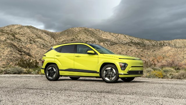 Предварительный тест-драйв Hyundai Kona Electric 2024 года: Все еще не мини Ioniq 5, но многообещающий