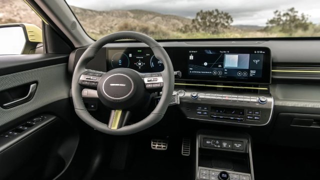 Предварительный тест-драйв Hyundai Kona Electric 2024 года: Все еще не мини Ioniq 5, но многообещающий