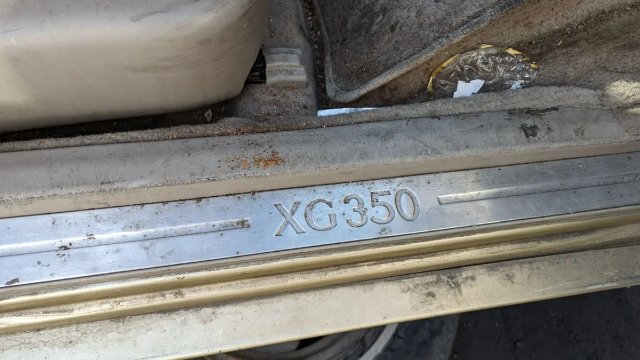 Свалка: 2004 Hyundai XG350L