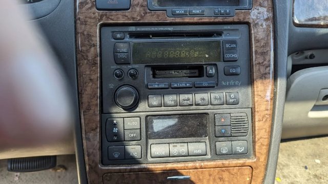 Свалка: 2004 Hyundai XG350L